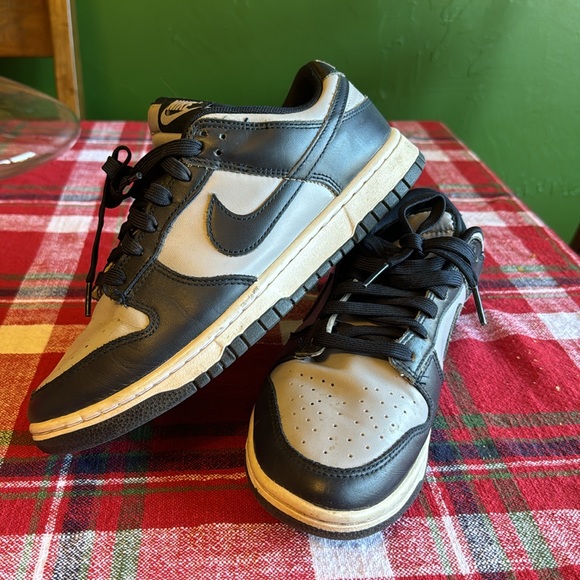 Nike Dunks - Picture 3 of 3